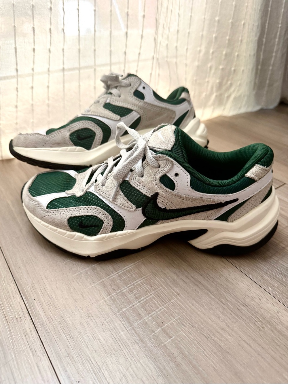 Nike AL8